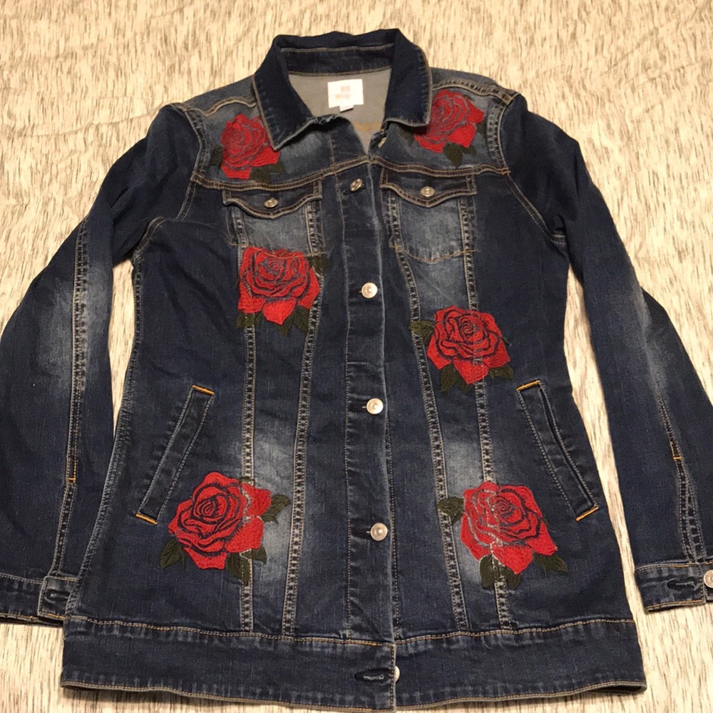 🐣EASTER FLASH SALE🌸LuLaRoe Rose Embroidered Jkt